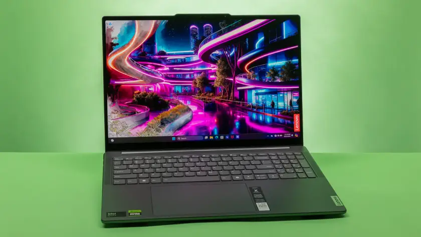 لنوو Yoga Pro 9i بهترین لپ تاپ برنامه نویسی
