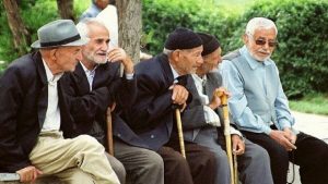 پیری جمعیت ایران از دنیا پیشی گرفت؛ رشد سالمندی ۳ برابر میانگین جهانی -