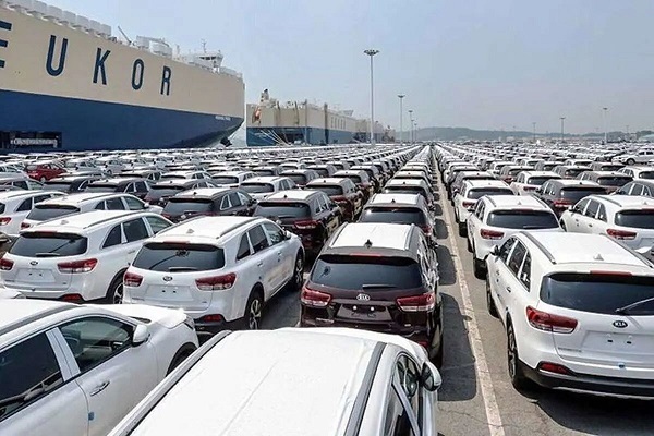 واردات خودرو یا بازی نمایشی جدید؟/پوشش جدید دولت برای منفعت بعضی‌ها -