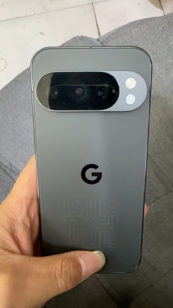 تصاویر جدید از Google Pixel 10 Pro: طراحی آشنا با ویژگی‌های نوآورانه