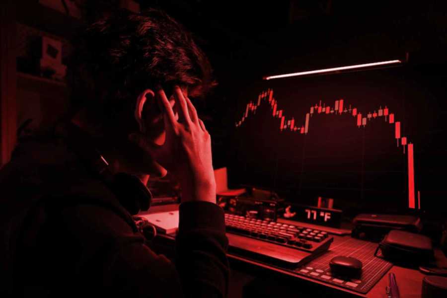 crypto-trader-qwatio-15-million-loss-july-2025