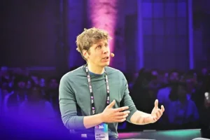 OpenAI و GPT-5: پاداش‌های کلان برای کارمندان در رقابت هوش مصنوعی