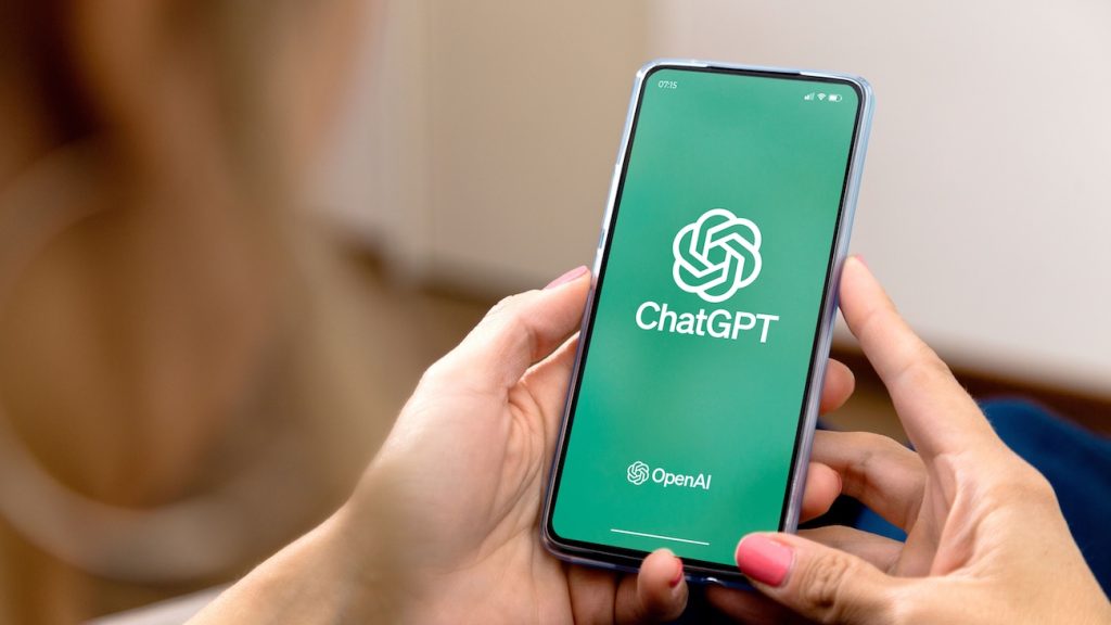 ChatGPT برای نوجوانان امن‌تر می‌شود؛ ممنوعیت گفتگو درباره خودکشی