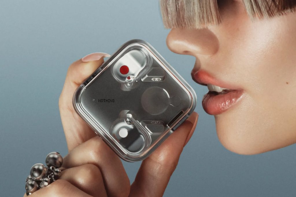 ایرباد ناتینگ Ear 3 با قاب شارژ مجهز به میکروفون رونمایی شد